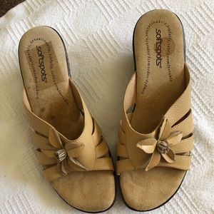 Cute and comfy Softspot sandals never worn!